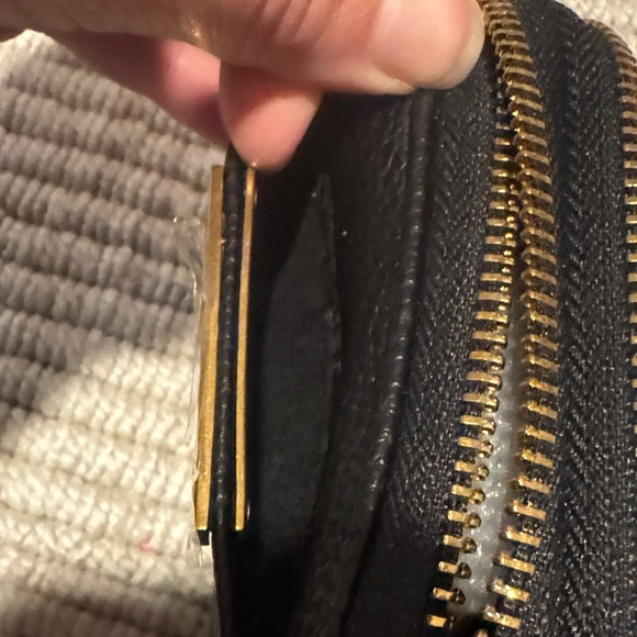 Tahari Black and Gold Wallet - Picture 13 of 13